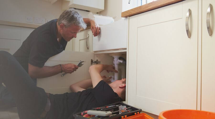 Plumber in Dover, FL